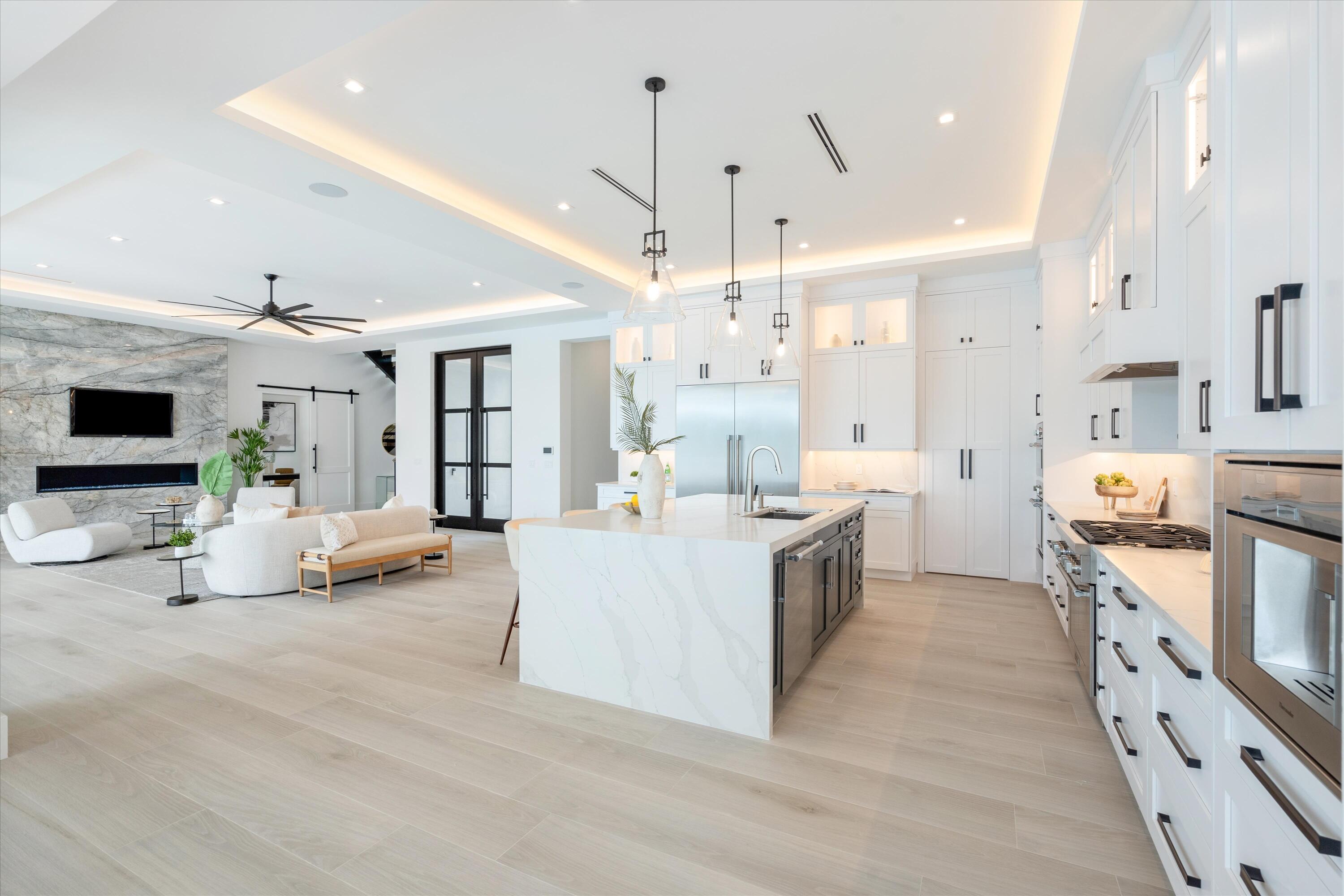 HARBOUR POINT MARINA - Residential