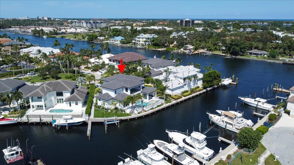 HARBOUR POINT MARINA - Residential