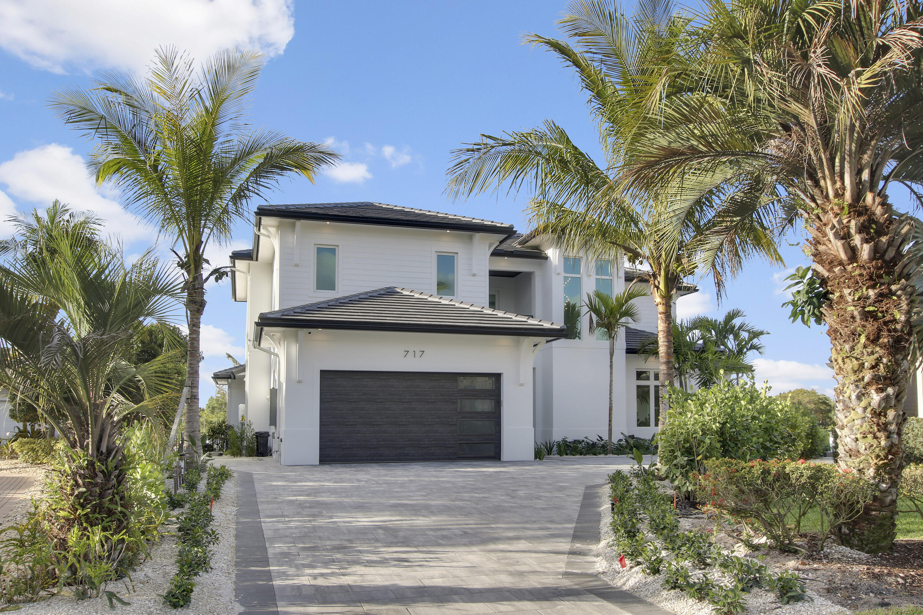 HARBOUR POINT MARINA - Residential