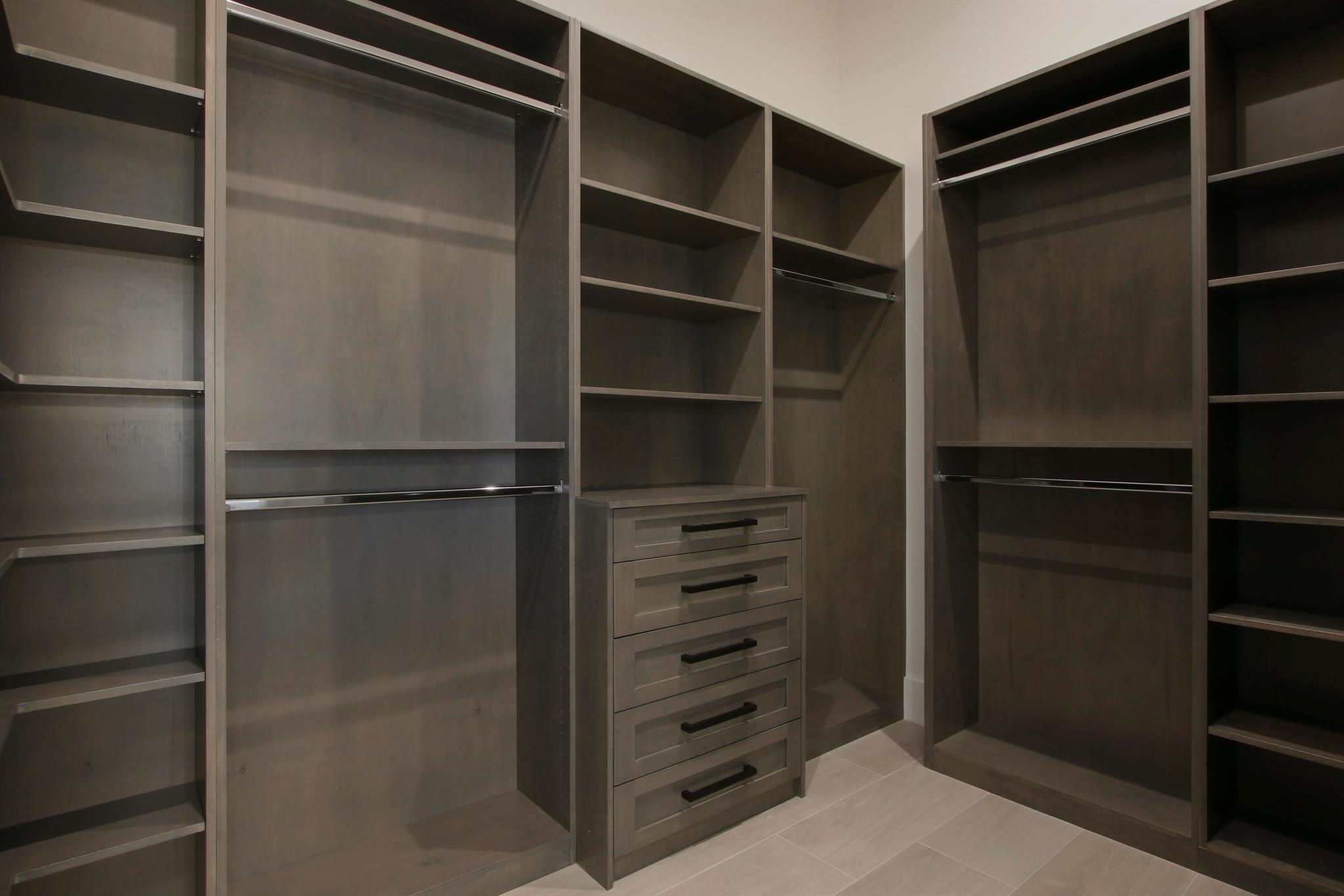 HARBOUR POINT MARINA - Residential