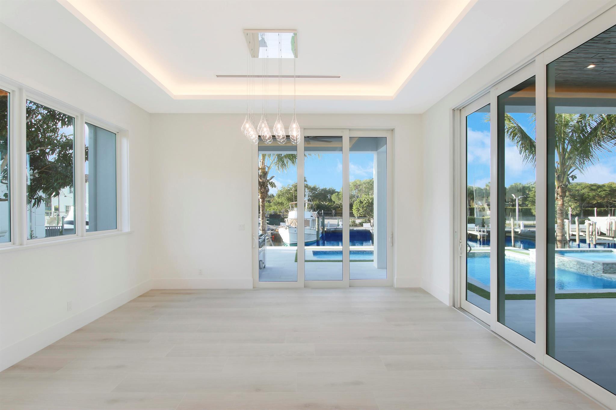 HARBOUR POINT MARINA - Residential