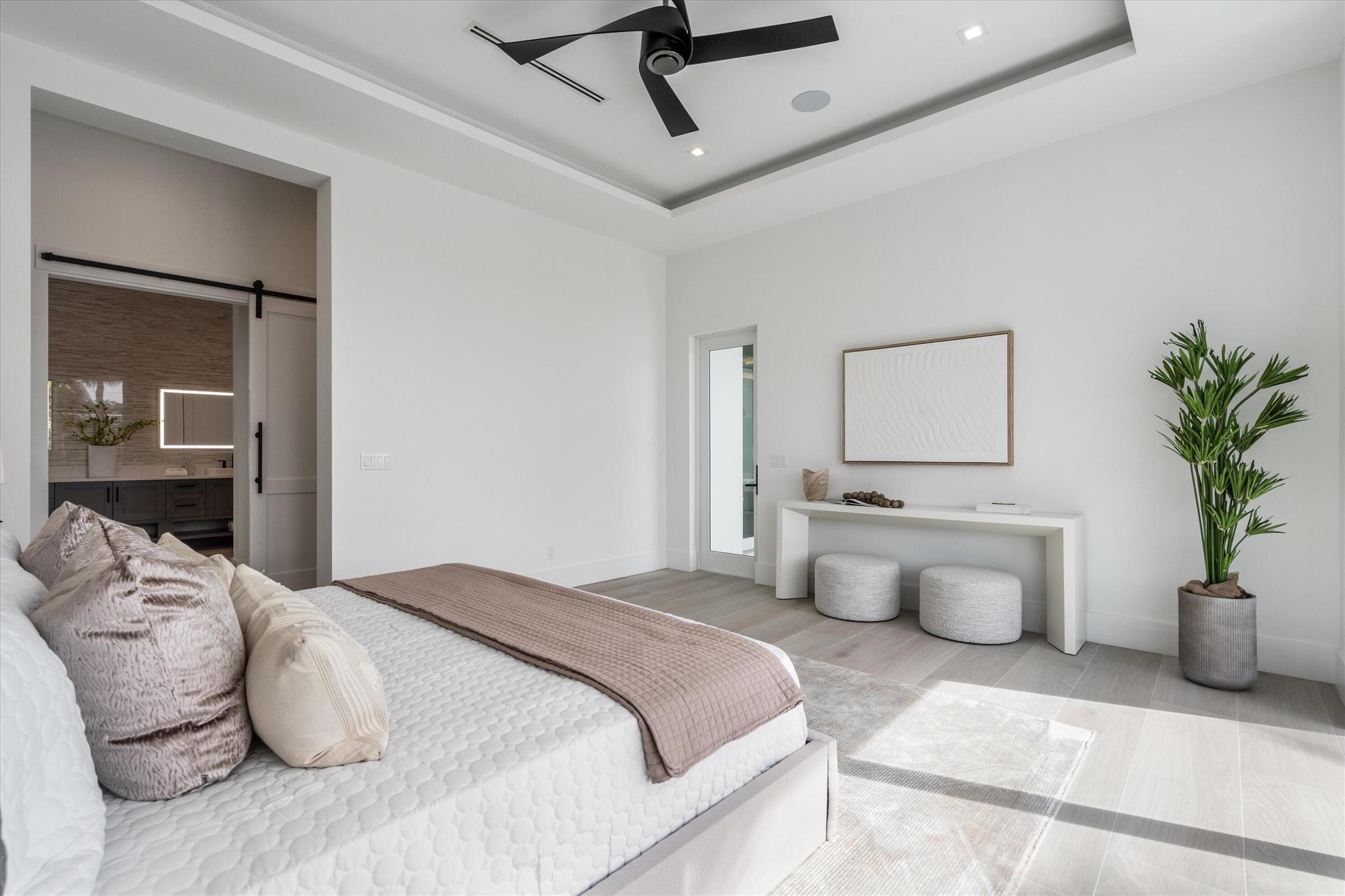 HARBOUR POINT MARINA - Residential