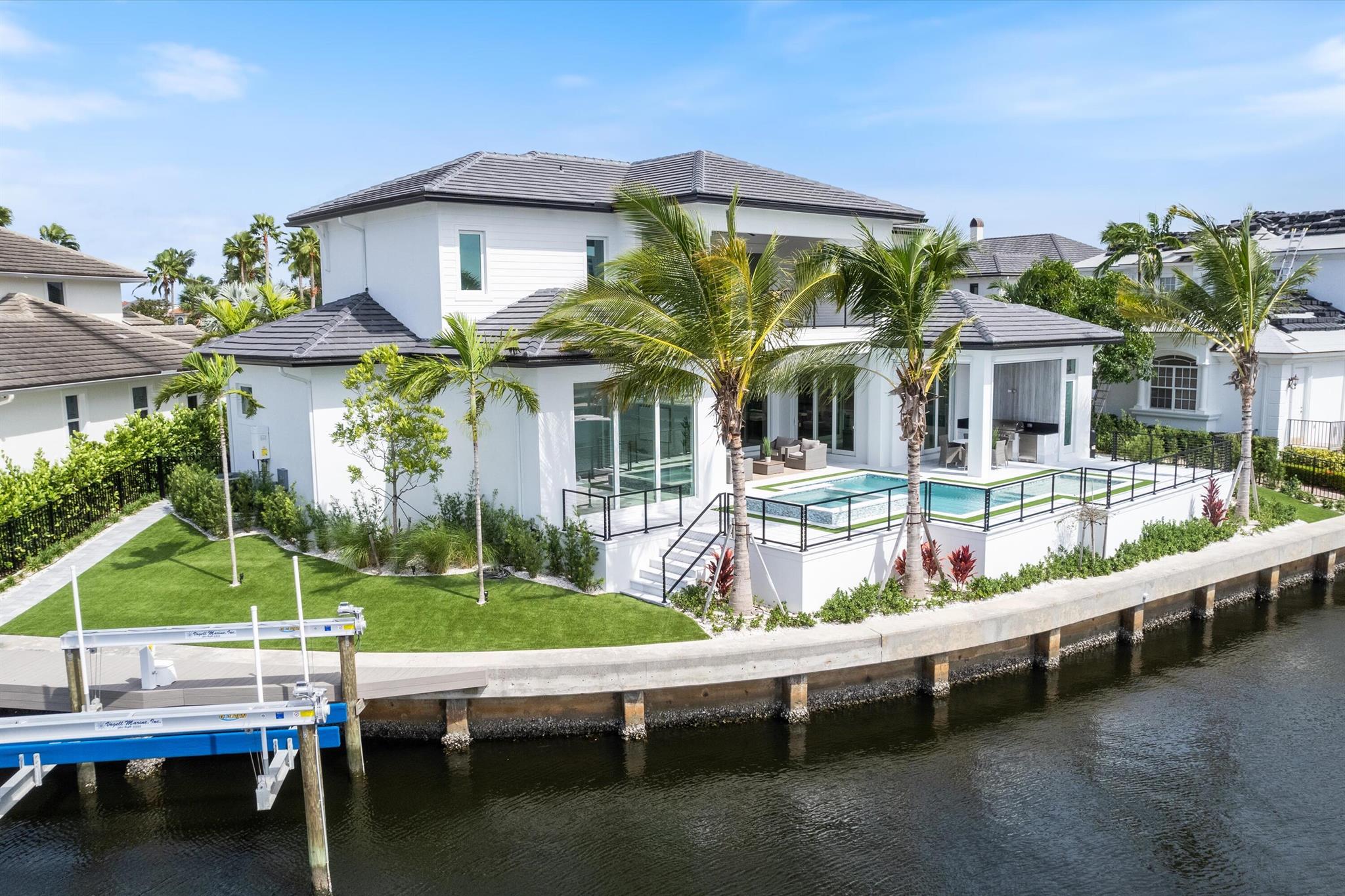 HARBOUR POINT MARINA - Residential