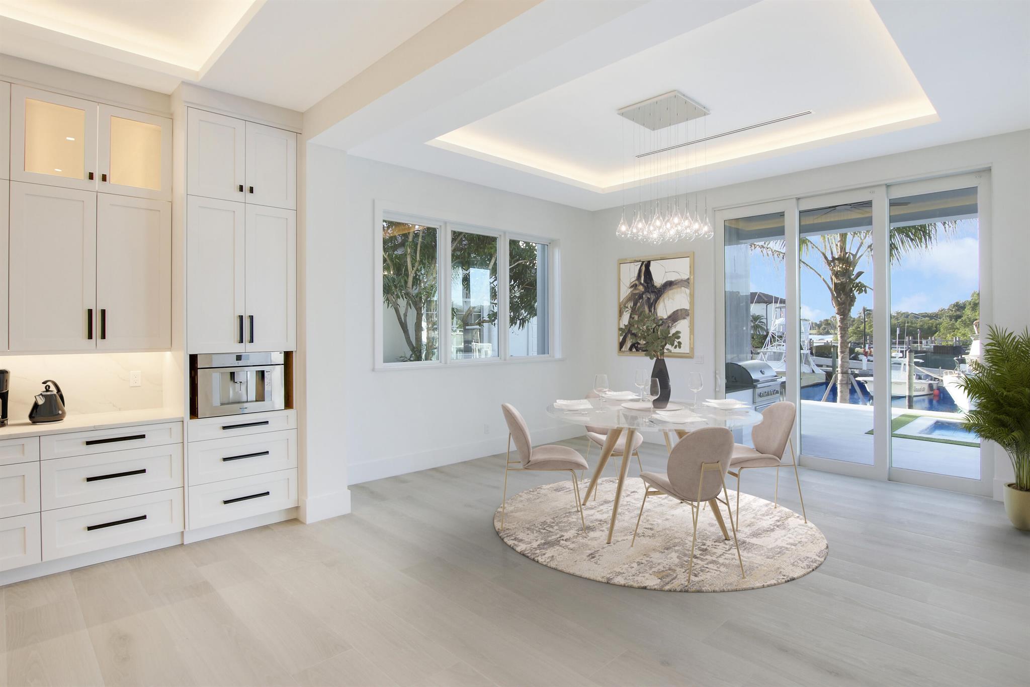 HARBOUR POINT MARINA - Residential