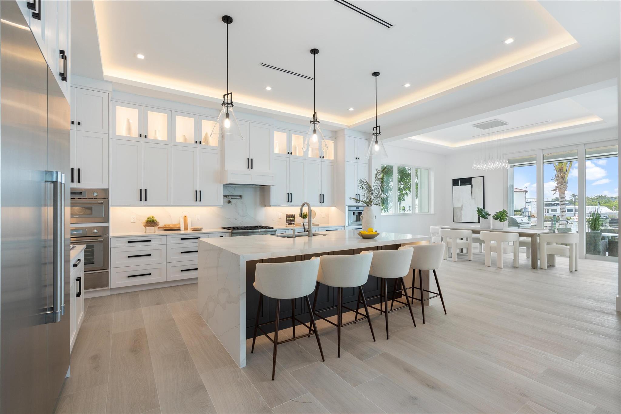 HARBOUR POINT MARINA - Residential