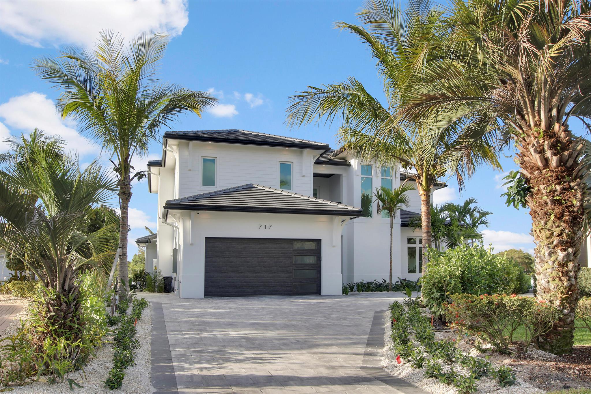 HARBOUR POINT MARINA - Residential