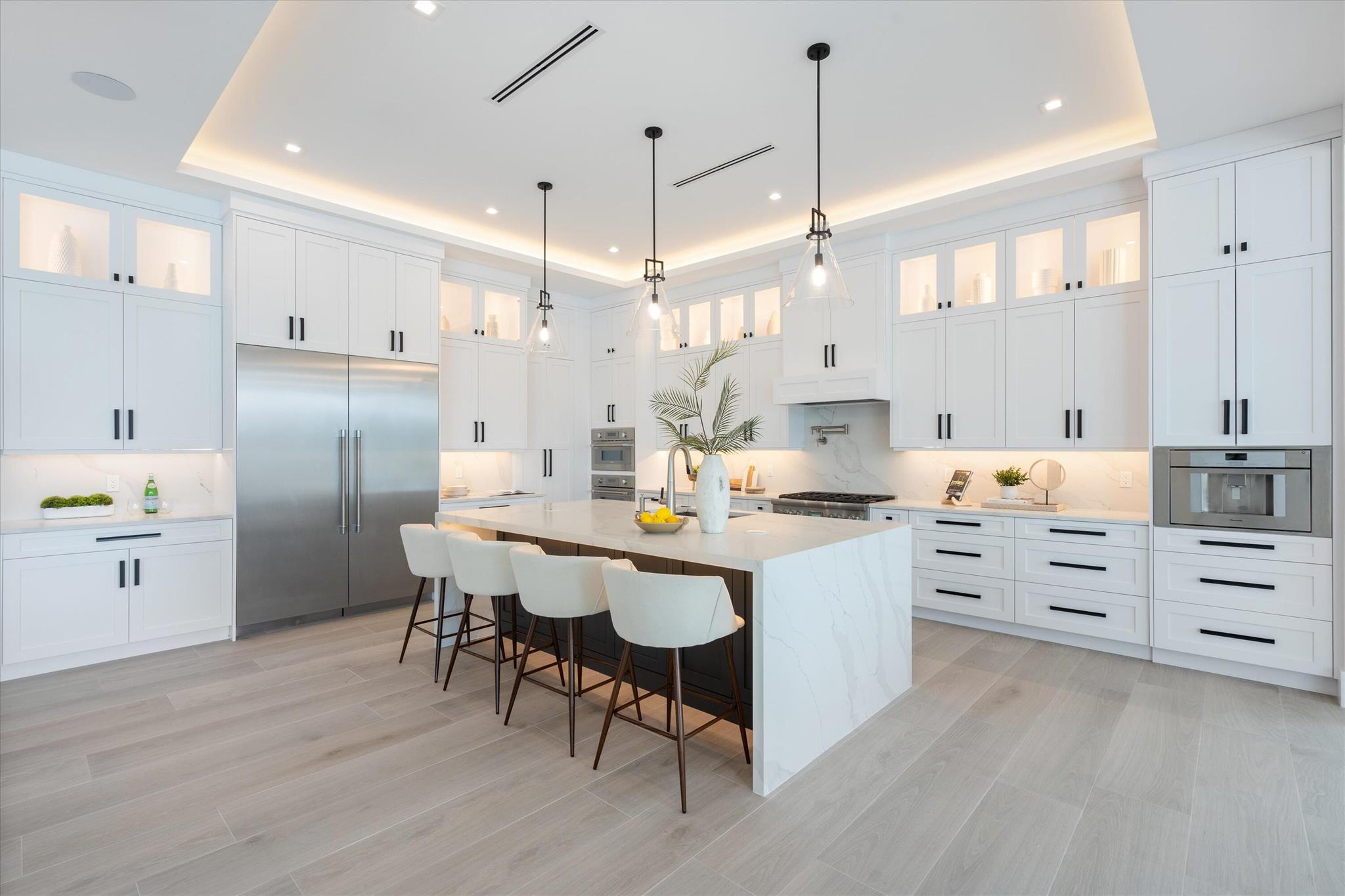 HARBOUR POINT MARINA - Residential