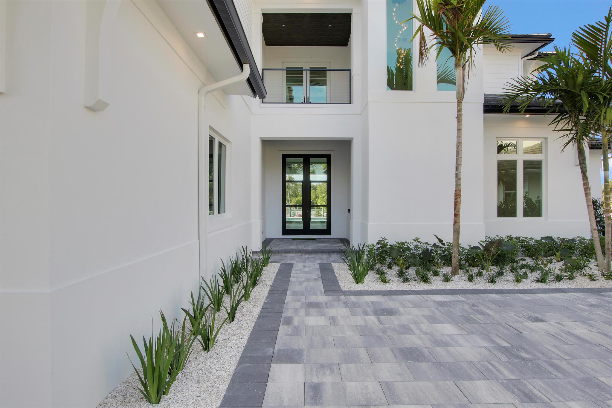 HARBOUR POINT MARINA - Residential