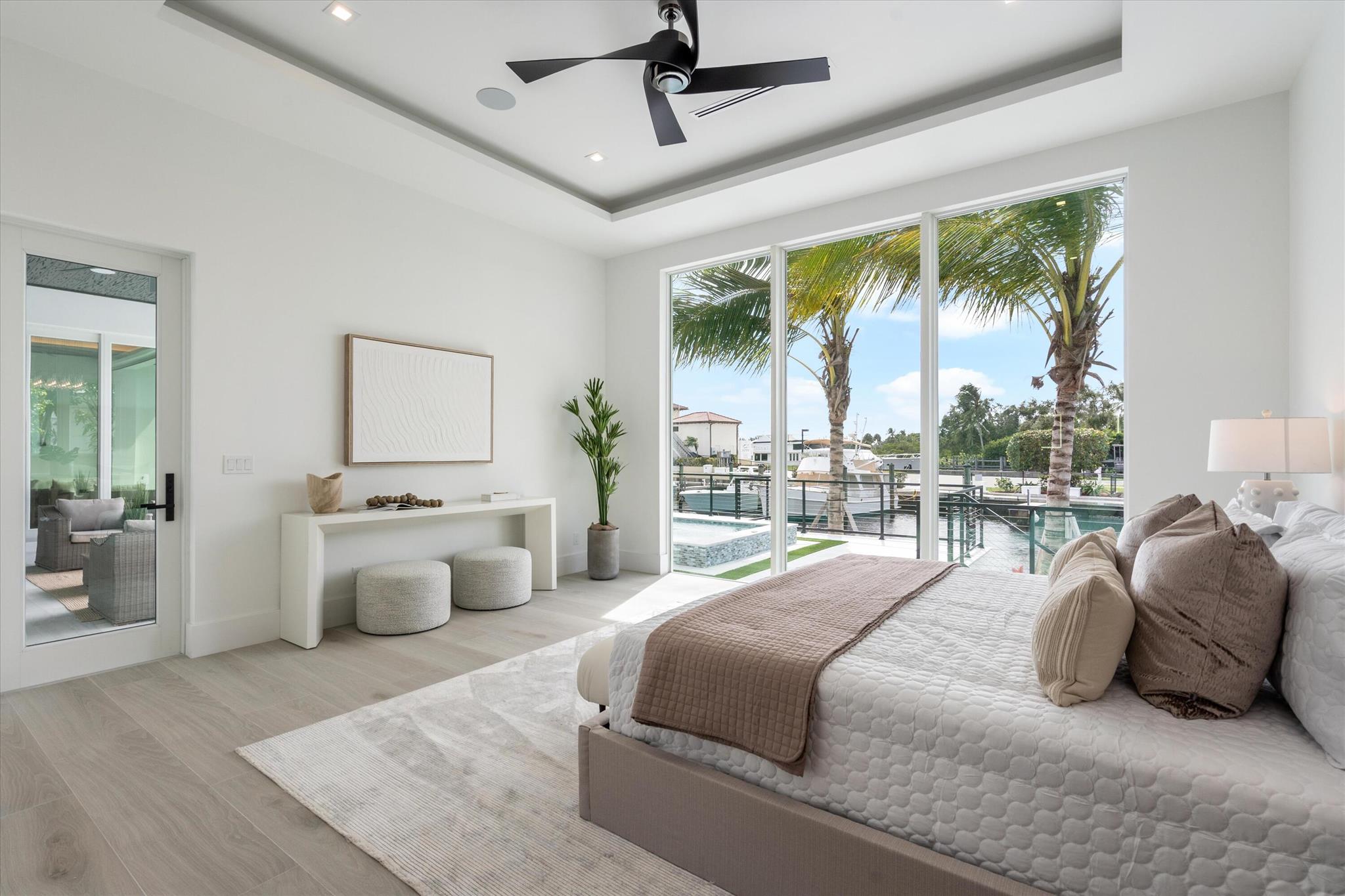 HARBOUR POINT MARINA - Residential