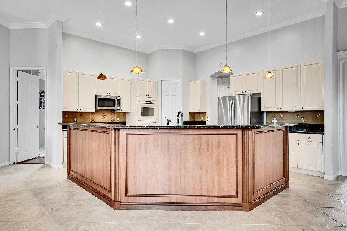 HAMMOCK CREEK ESTATES - Residential