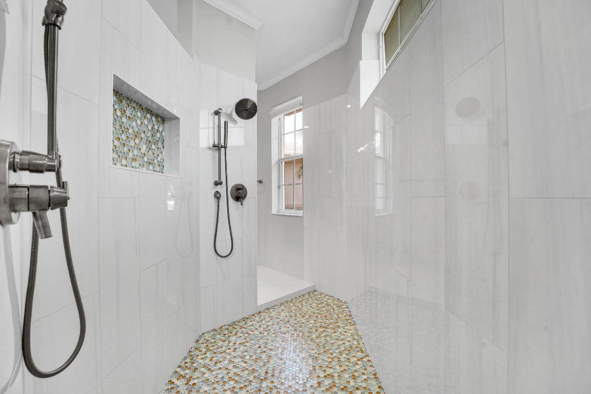 HAMMOCK CREEK ESTATES - Residential