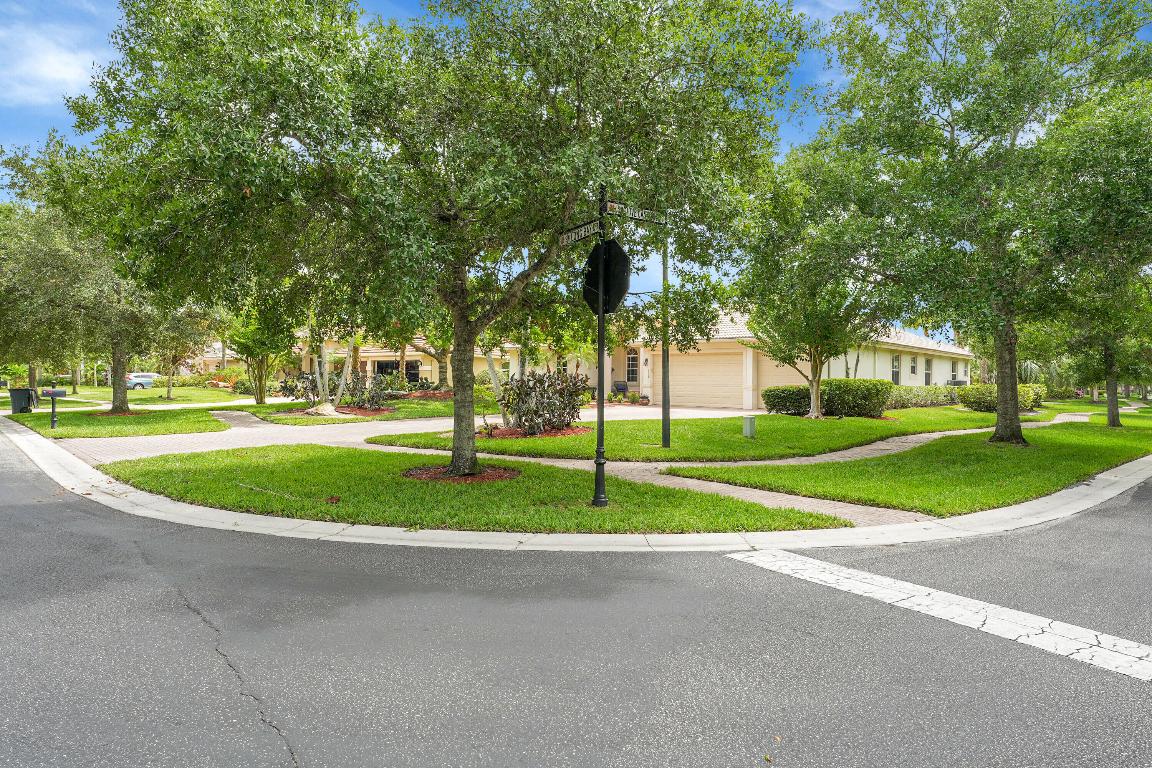 4450 SW Long Bay Drive