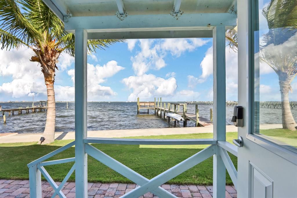 Photo of 2725 NE Indian River Drive #5, Jensen Beach, FL 34957 (MLS # R10869961)