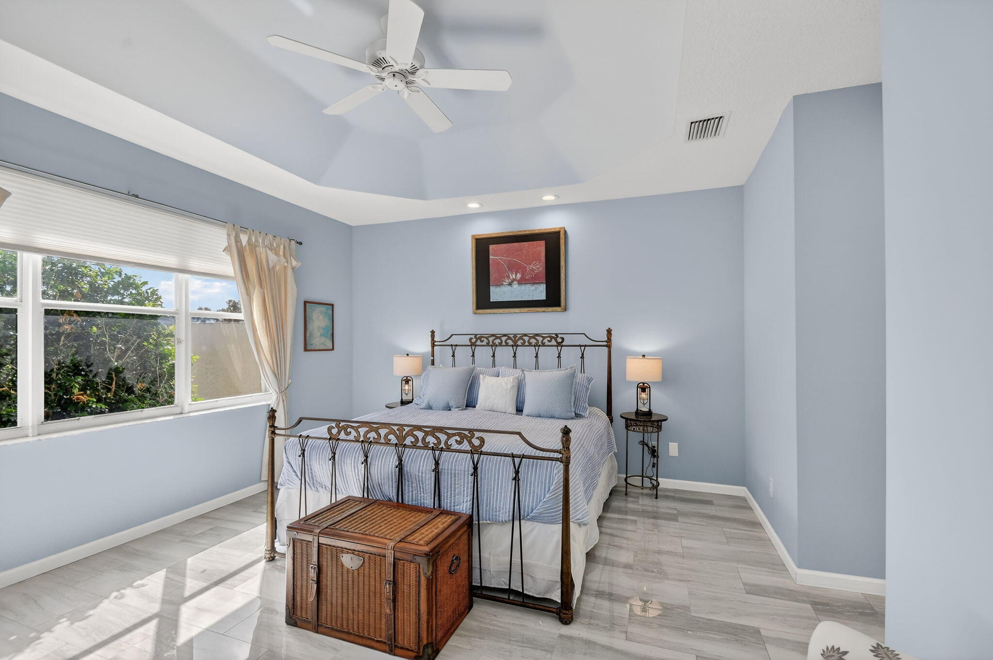 VALENCIA FALLS - Residential