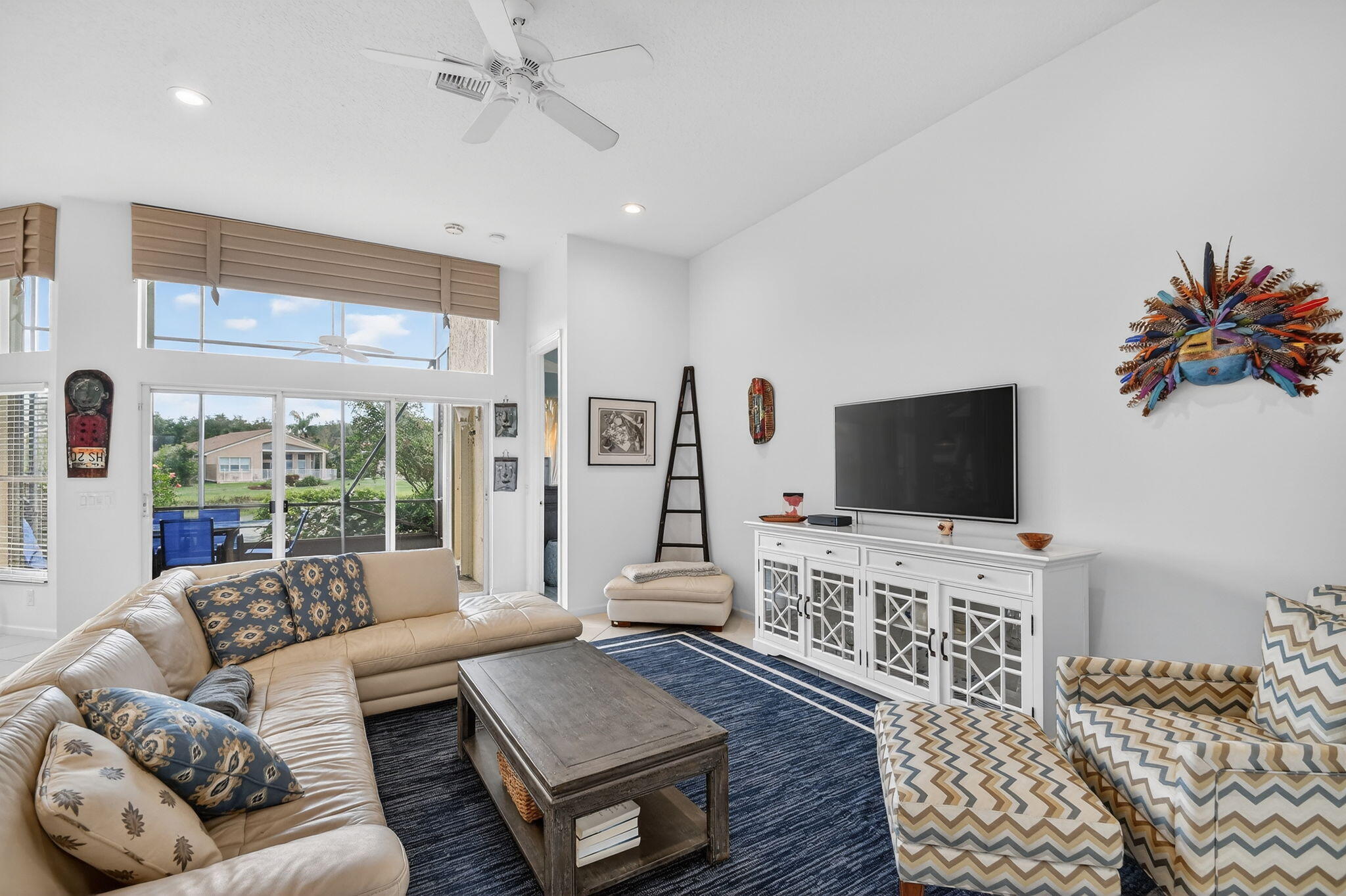 VALENCIA FALLS - Residential