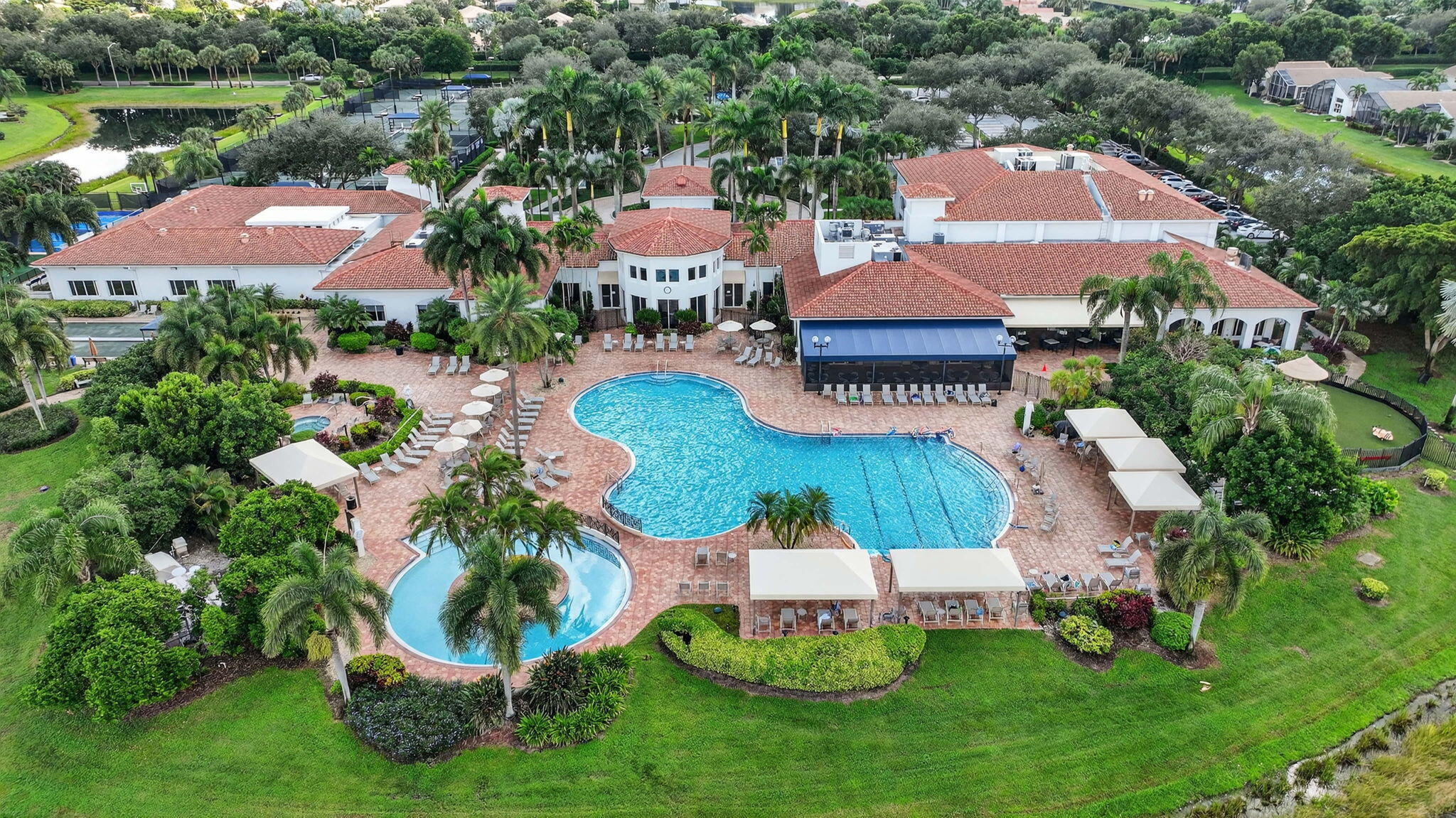 VALENCIA FALLS - Residential