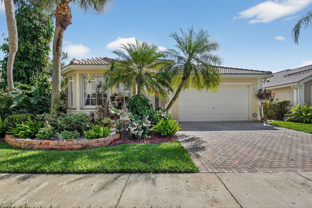Photo of 7381 Morocca Lake Drive, Delray Beach, FL 33446 (MLS # B26003023)