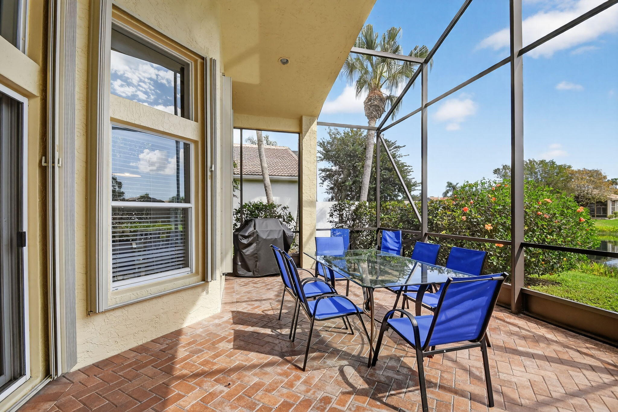 VALENCIA FALLS - Residential