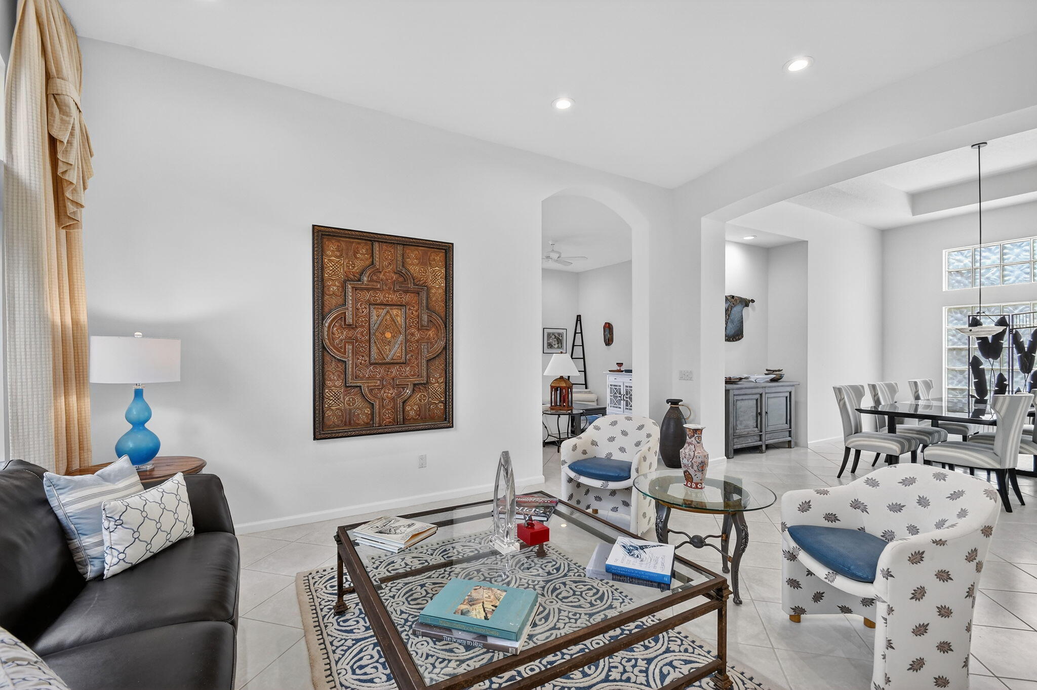 VALENCIA FALLS - Residential