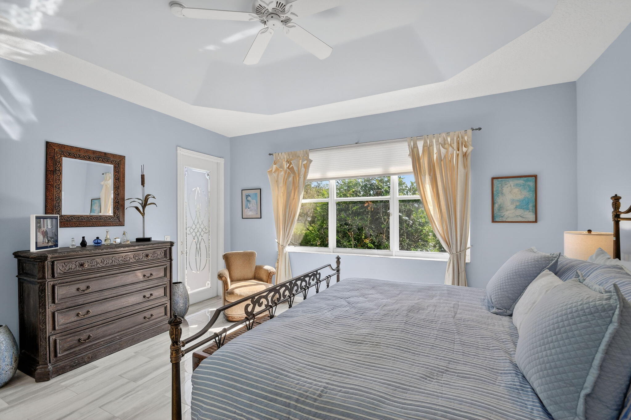 VALENCIA FALLS - Residential