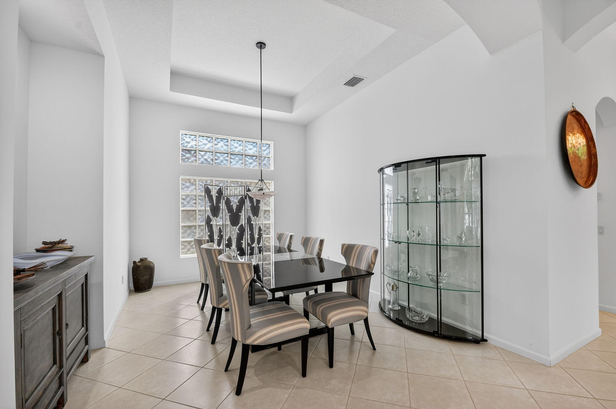 VALENCIA FALLS - Residential