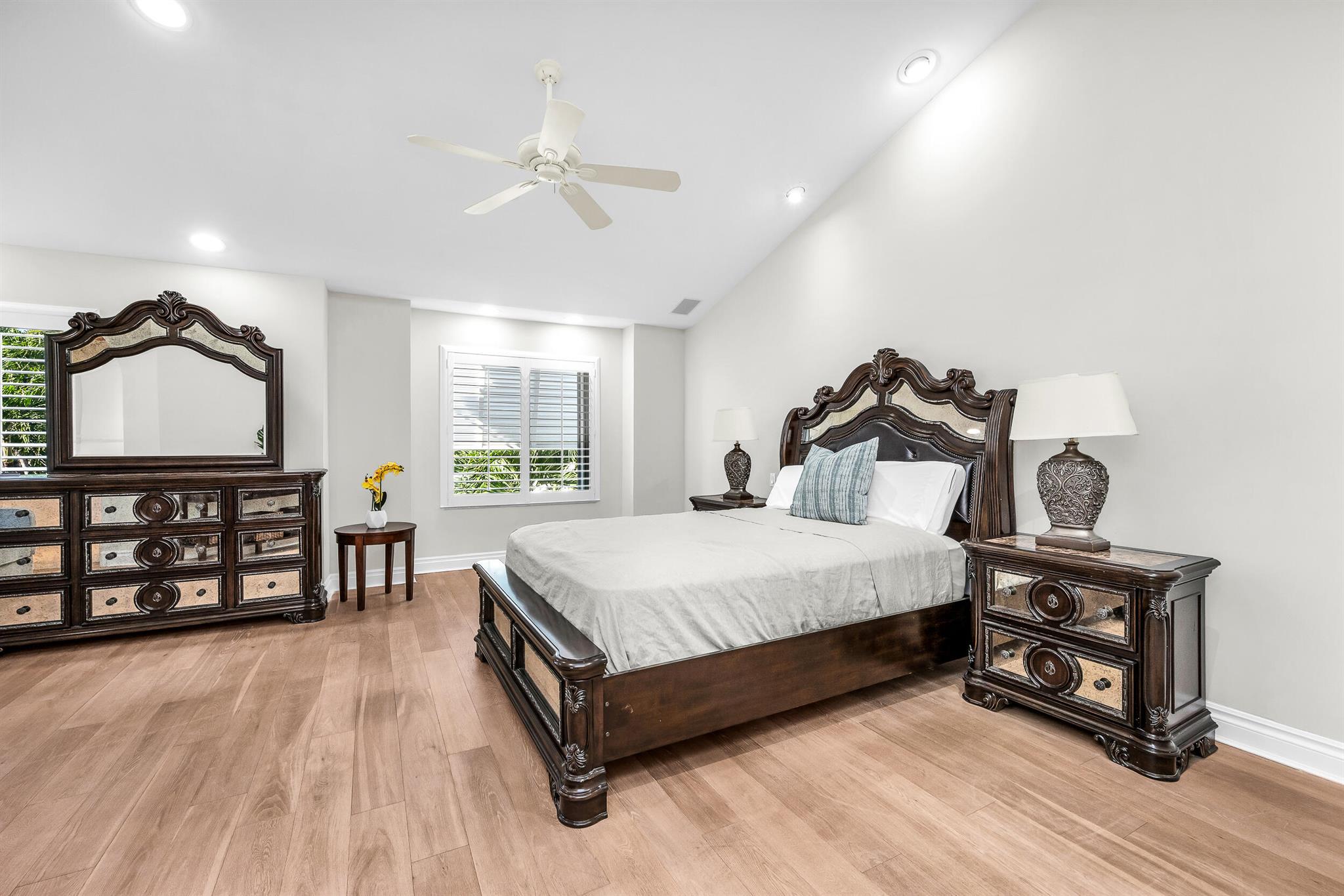 VILLAS OF OCEAN CREST - Residential