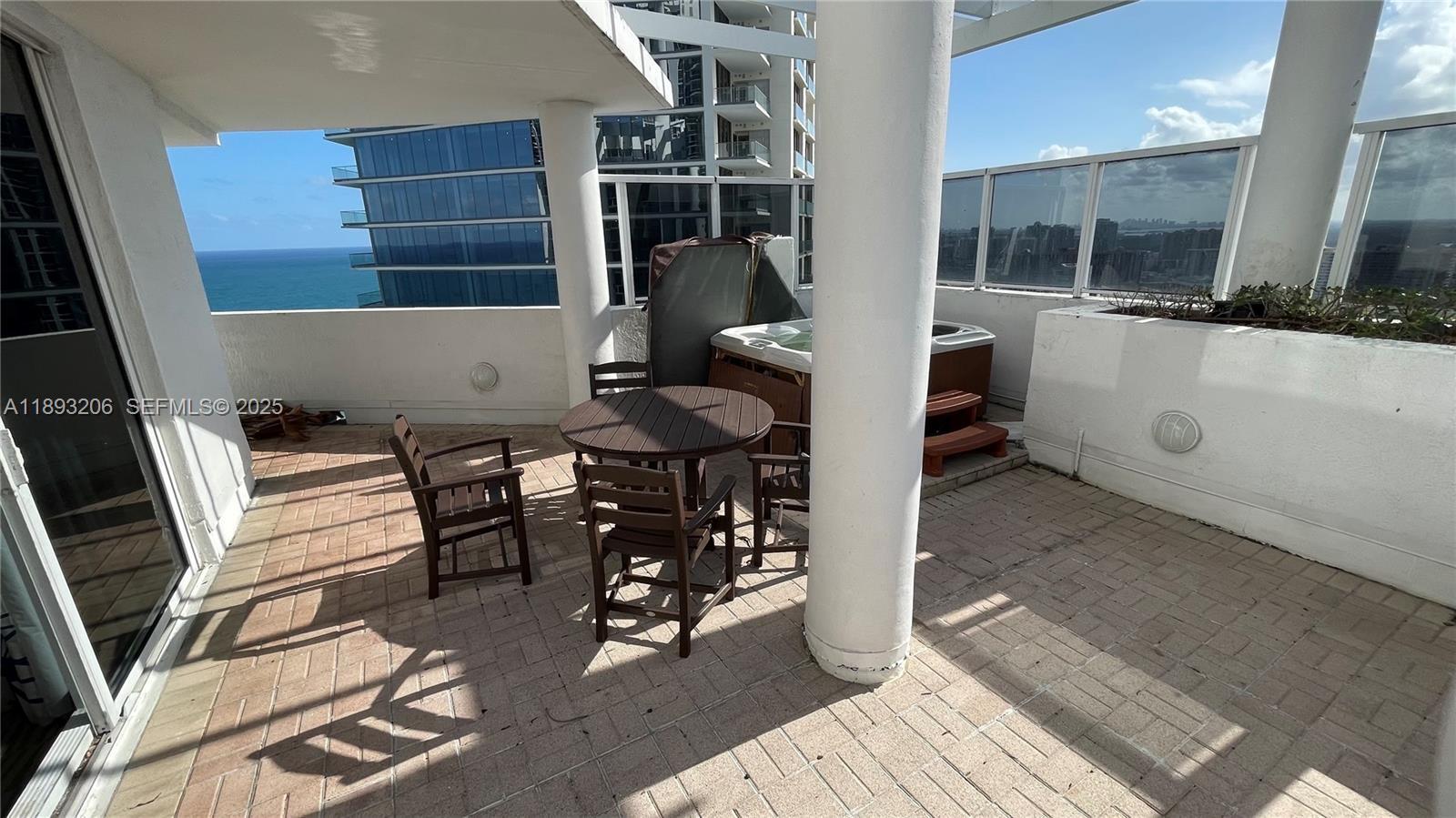 TRUMP INTERNATIONAL SONESTA - Residential