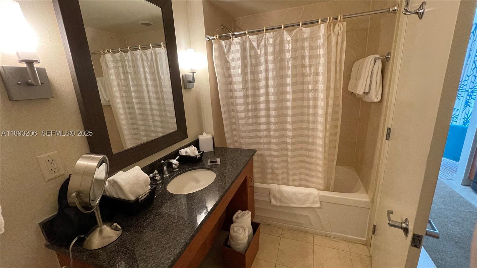 TRUMP INTERNATIONAL SONESTA - Residential