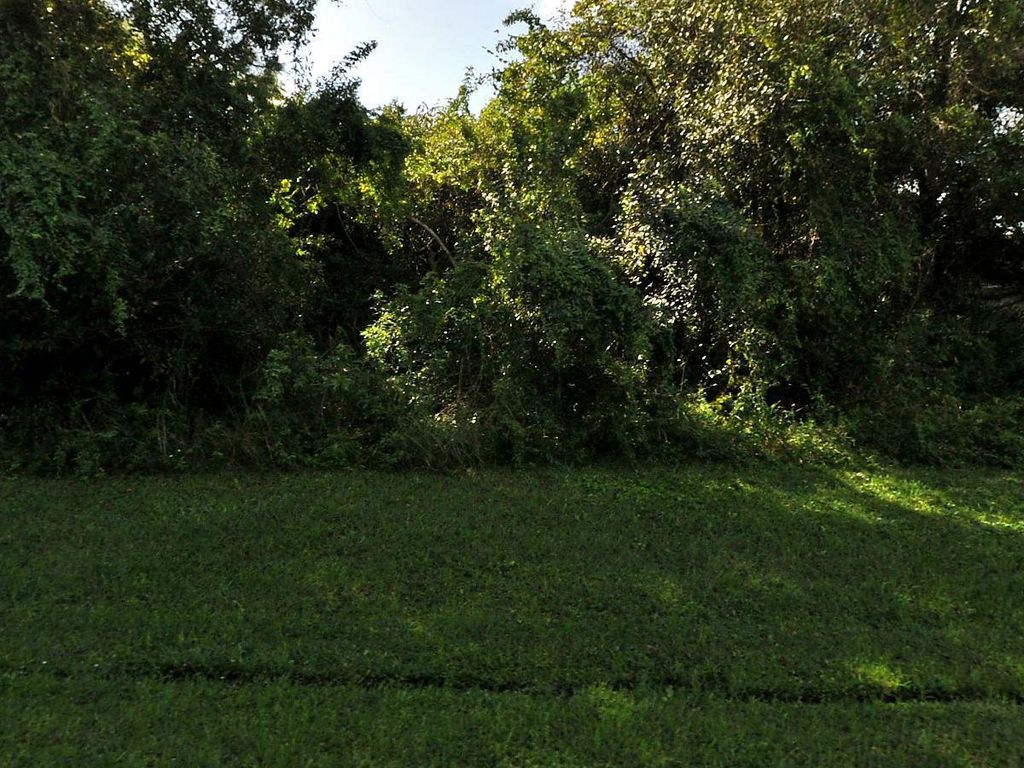 Photo of 2512 SE Tiffany Avenue Ave, Port St Lucie, FL 34952 (MLS # R10770627)
