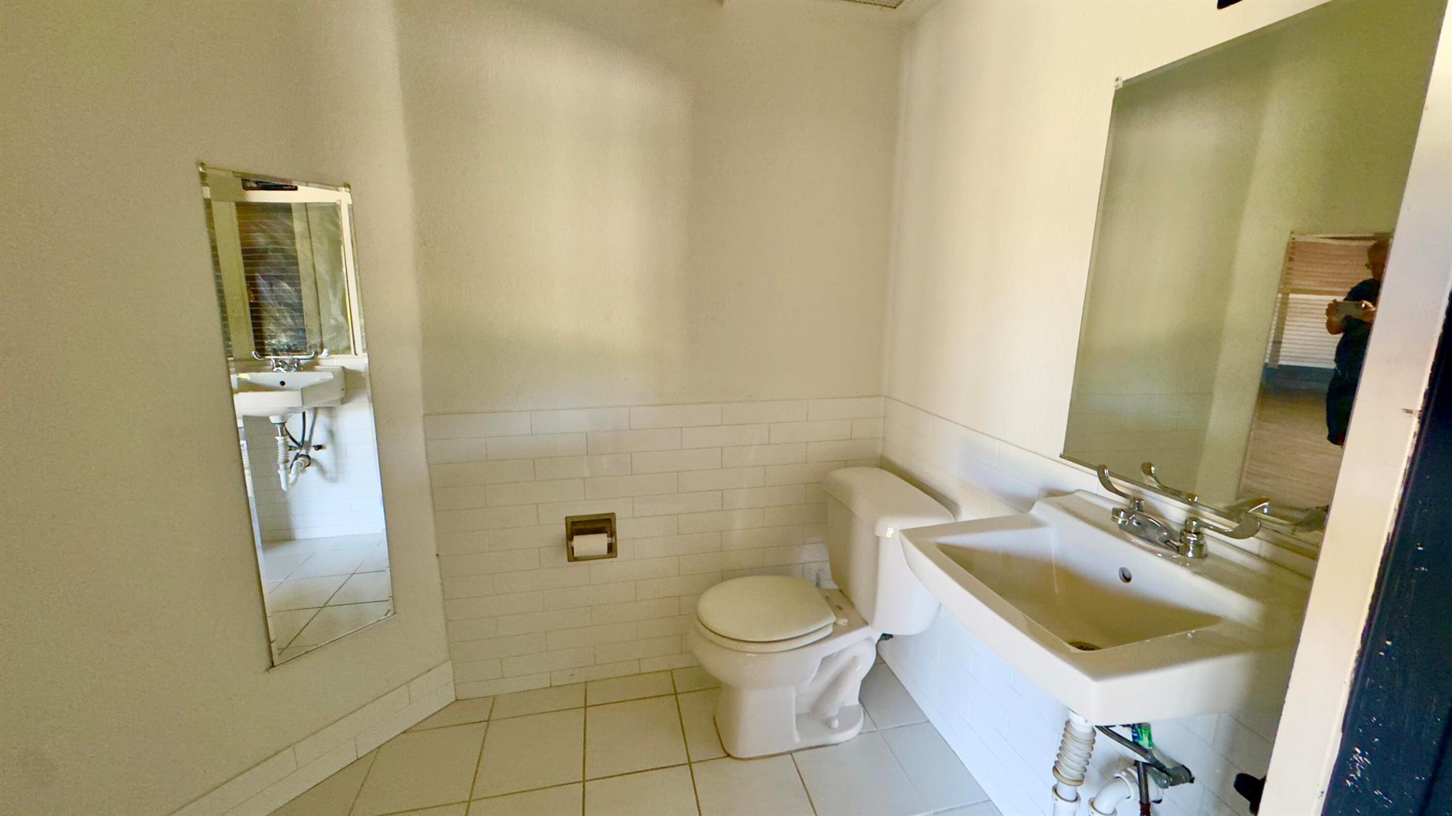 GREYNOLDS HIGHLANDS UNIT - Residential Lease