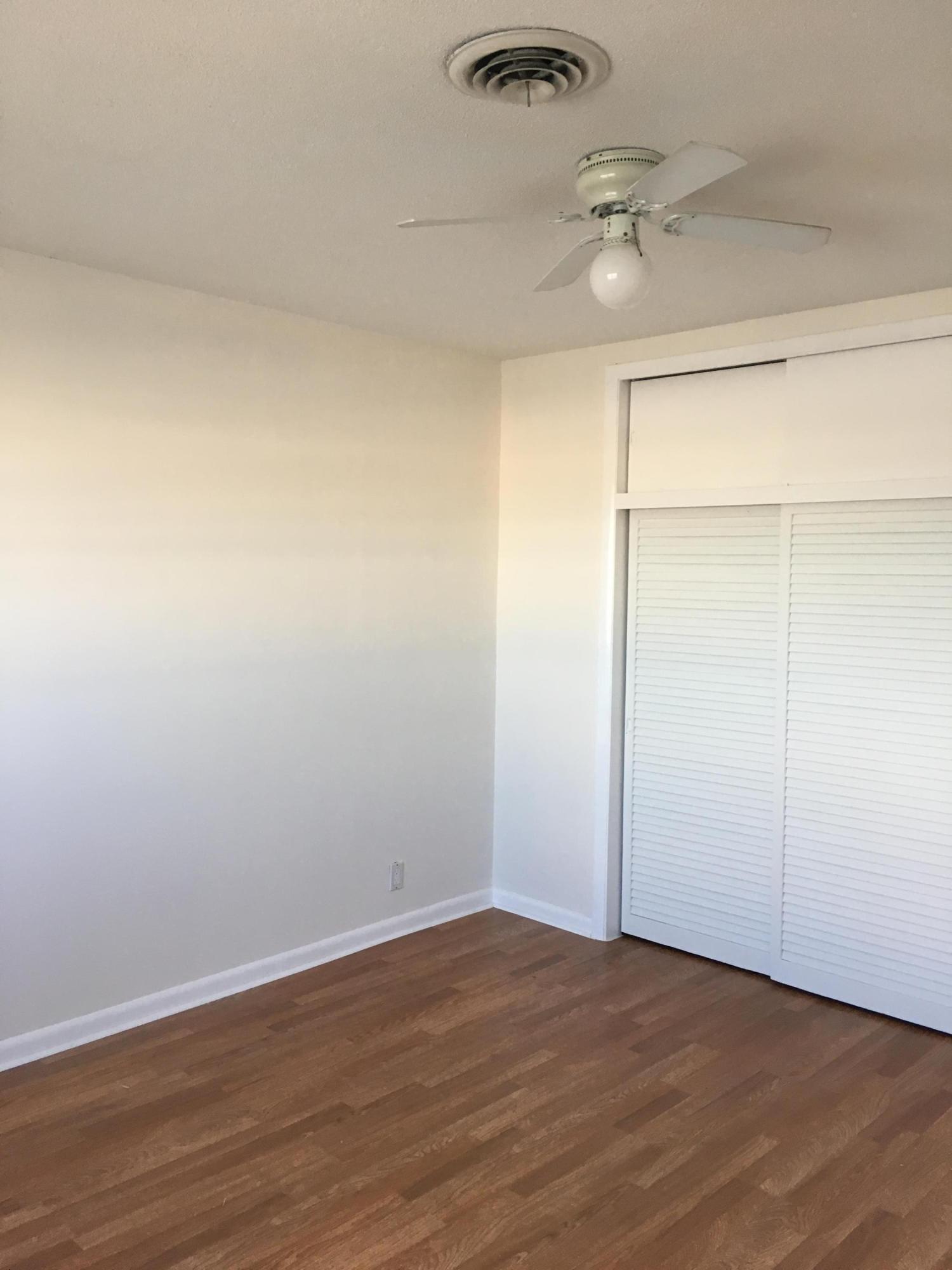 CRYSTAL LAKE - Residential Lease