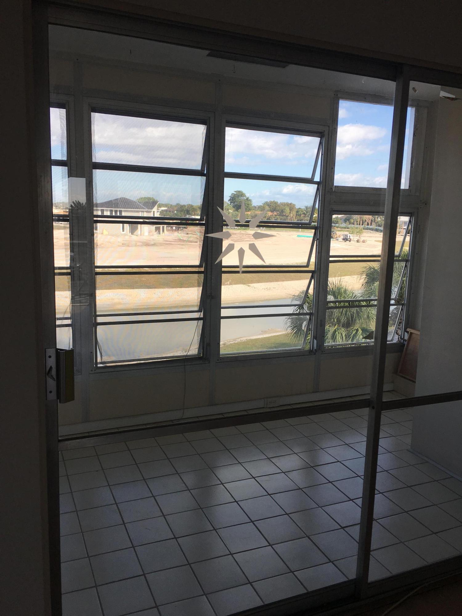 CRYSTAL LAKE - Residential Lease