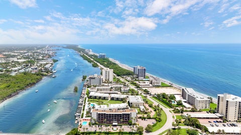 Photo of 225 S Beach Road #605, Jupiter, FL 33469 (MLS # B26051907)