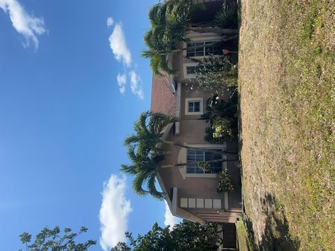 Single Family Residence in Port St Lucie FL 1052 Alexandria Avenue Ave.jpg