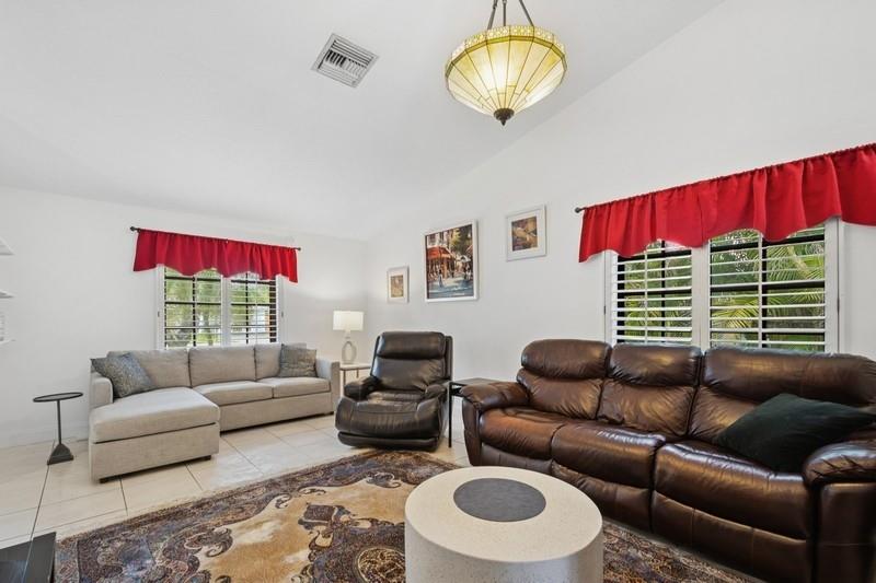 1301 SW 127th Ter