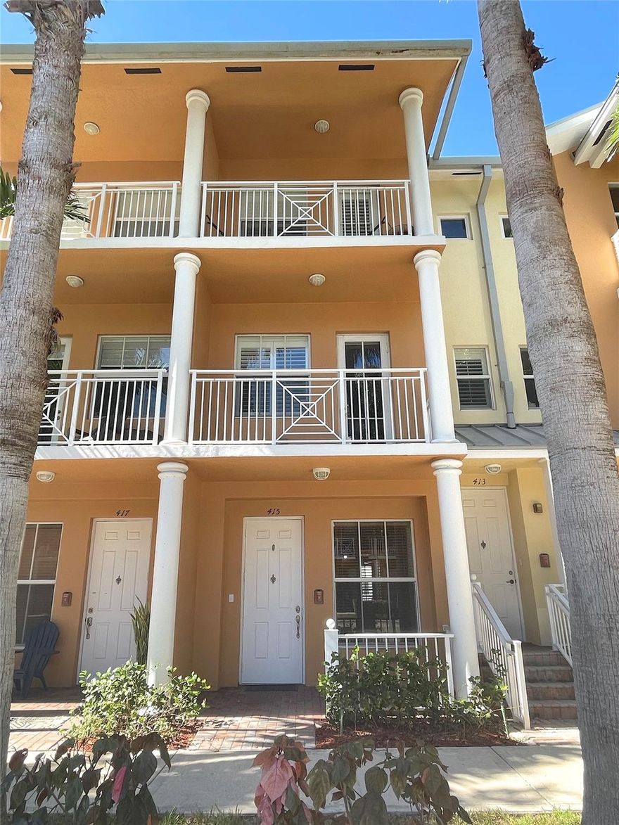 GORGEOUS NEW ONE BEDROOM UNIT--GROUND FLOOR. CLOSE TO DOWNTOWN AND LAS OLAS. STAINLESS
APPLIANCES, PERGO FLOORING, GRANITE COUNTERS, IMPACT WINDOWS MAKE IT QUIET AND SECURE.
WASHER & DRYER in unit. NEW AC. JUST LIKE A LITTLE HOUSE! NO DANGER OF FORECLOSURE!!!! SMALL,
QUIET PET CONSIDERED. NO SMOKERS PLS. APPLICATION FEE IS PER PERSON IF NOT MARRIED. SHOWING
ASSIST-- DO NOT CALL AGENT--NO SHORT TERM RENTALS, NO AGGRESSIVE BREEDS. DEDICATED PARKING
FOR ONE CAR ONLY. 675+ CREDIT REQUIRED.