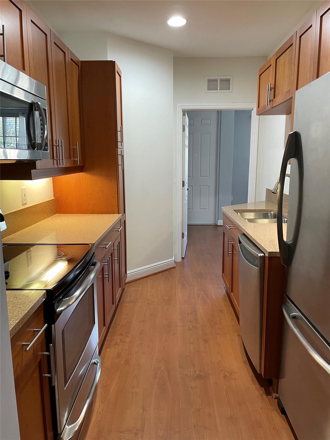 VILLAGE AT SAILBOAT BEND - Residential Lease