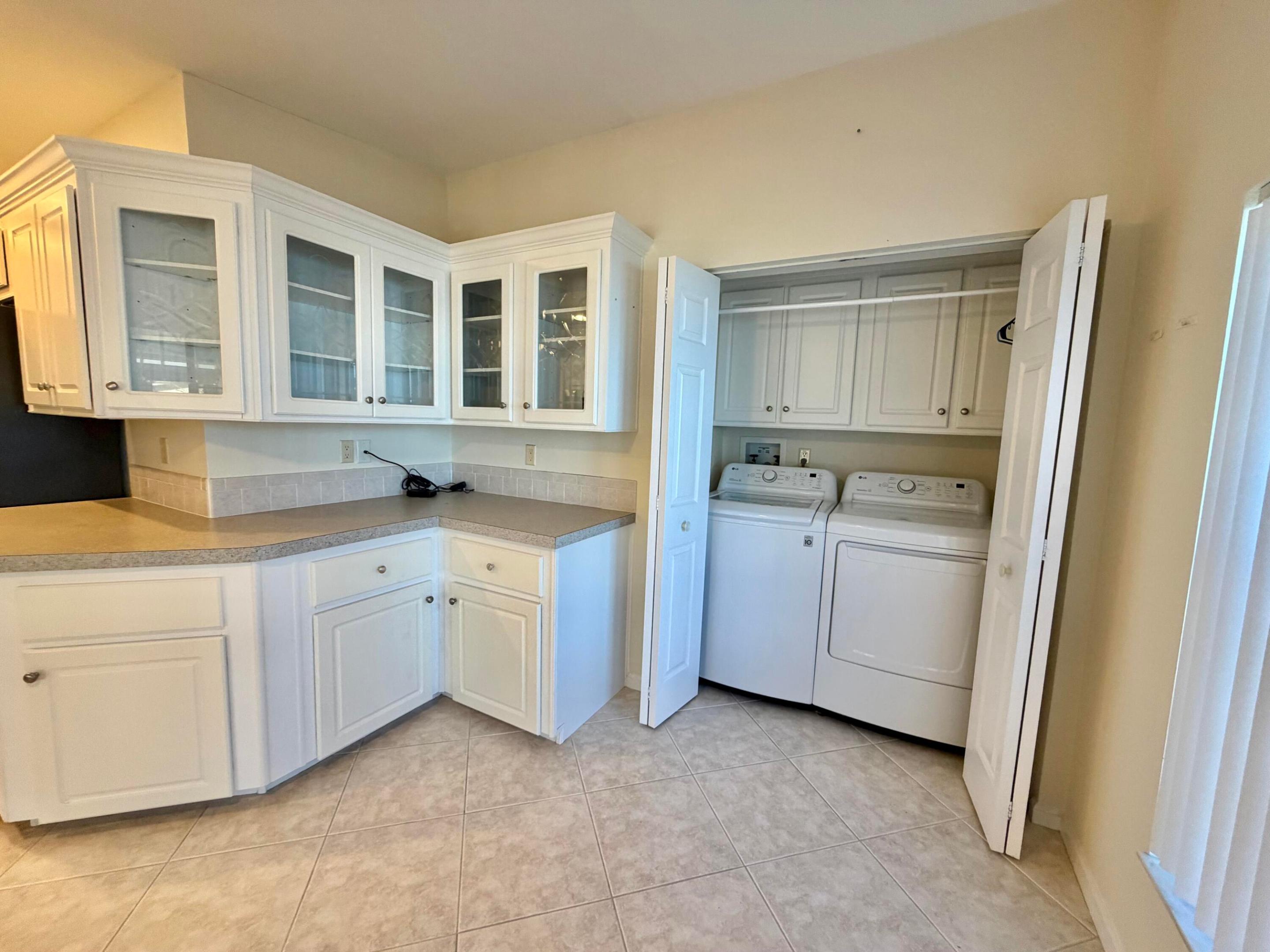 FAIRWAYS AT SAVANNA CLUB REPLAT NO 1 - Residential