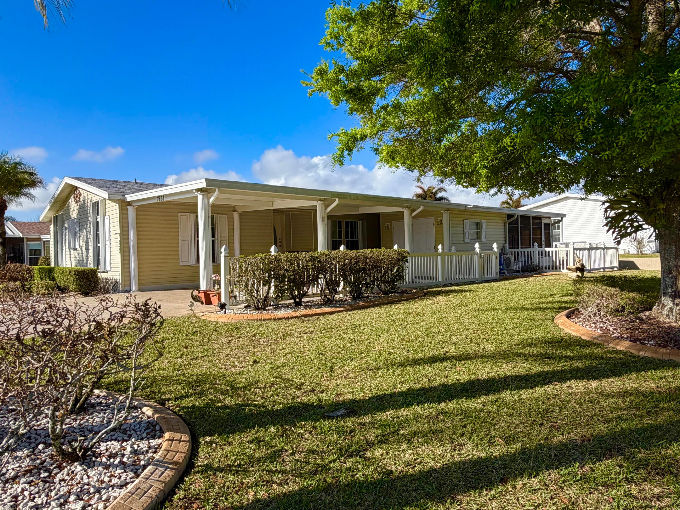 FAIRWAYS AT SAVANNA CLUB REPLAT NO 1 - Residential