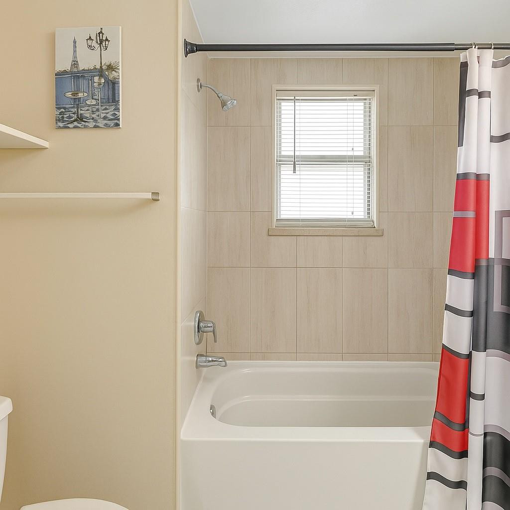 Hollywood 1-21 B - Residential Income