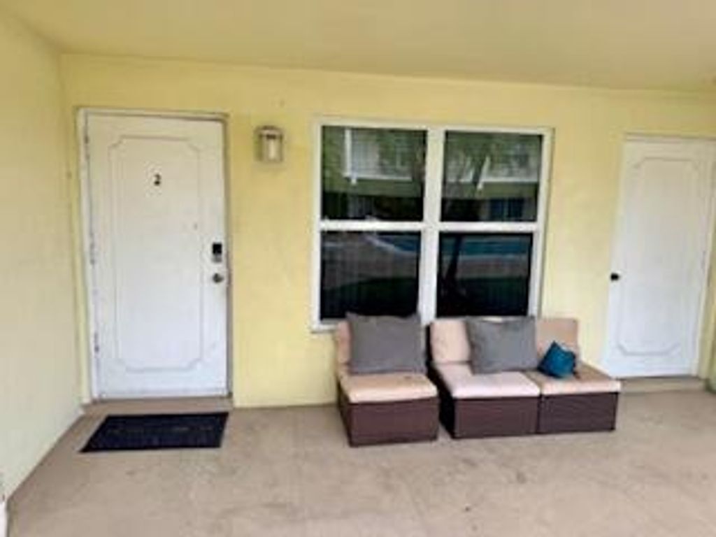 Photo of 1012 SE 15th Street #2, Fort Lauderdale, FL 33316 (MLS # B26015754)