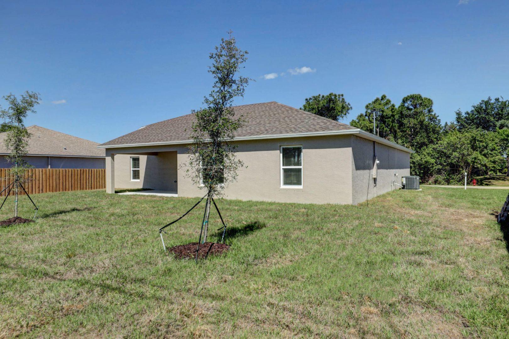 PORT ST LUCIE SECTION 8 - Residential Lease