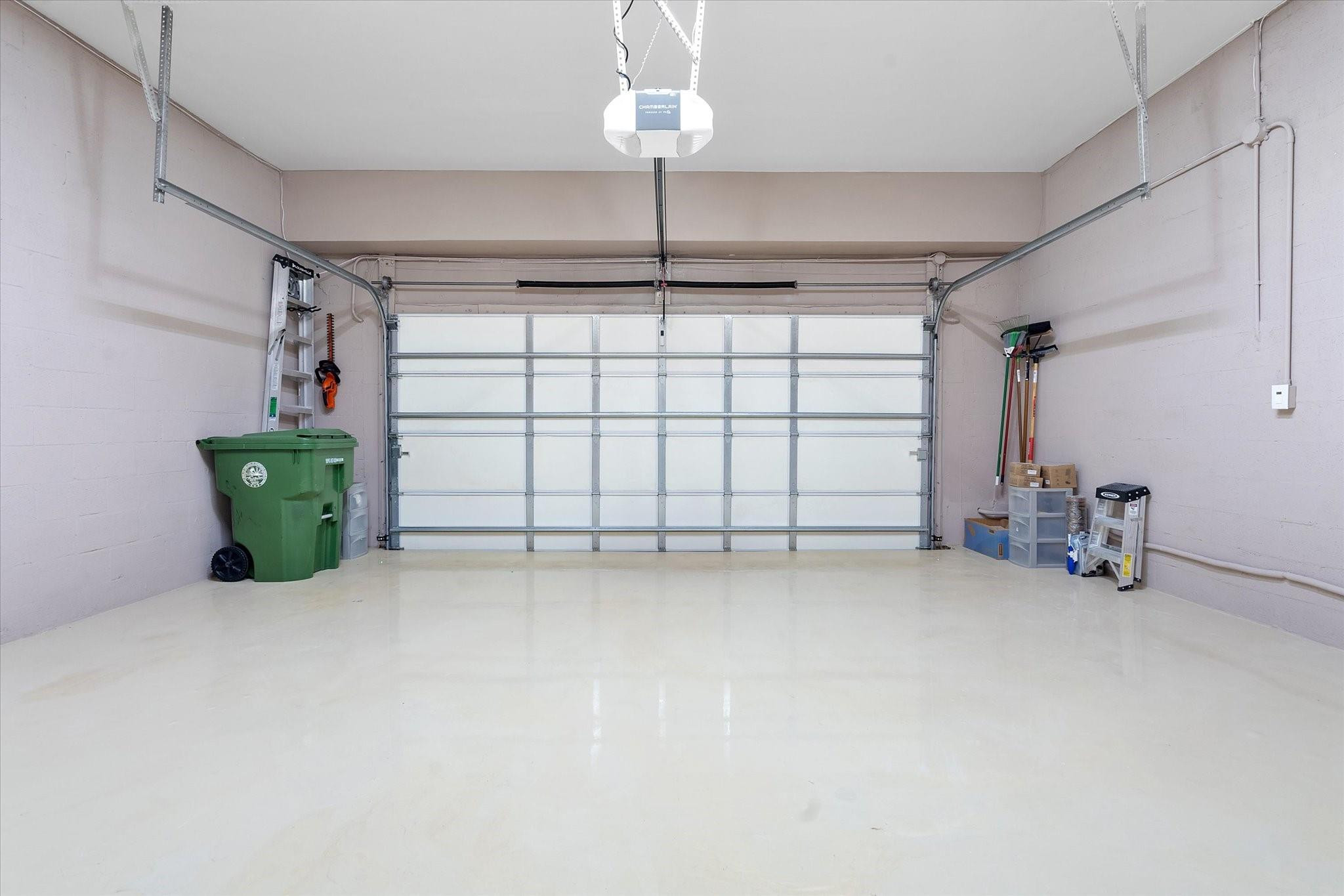 CHAPEL LAKE ESTATES - Residential Lease