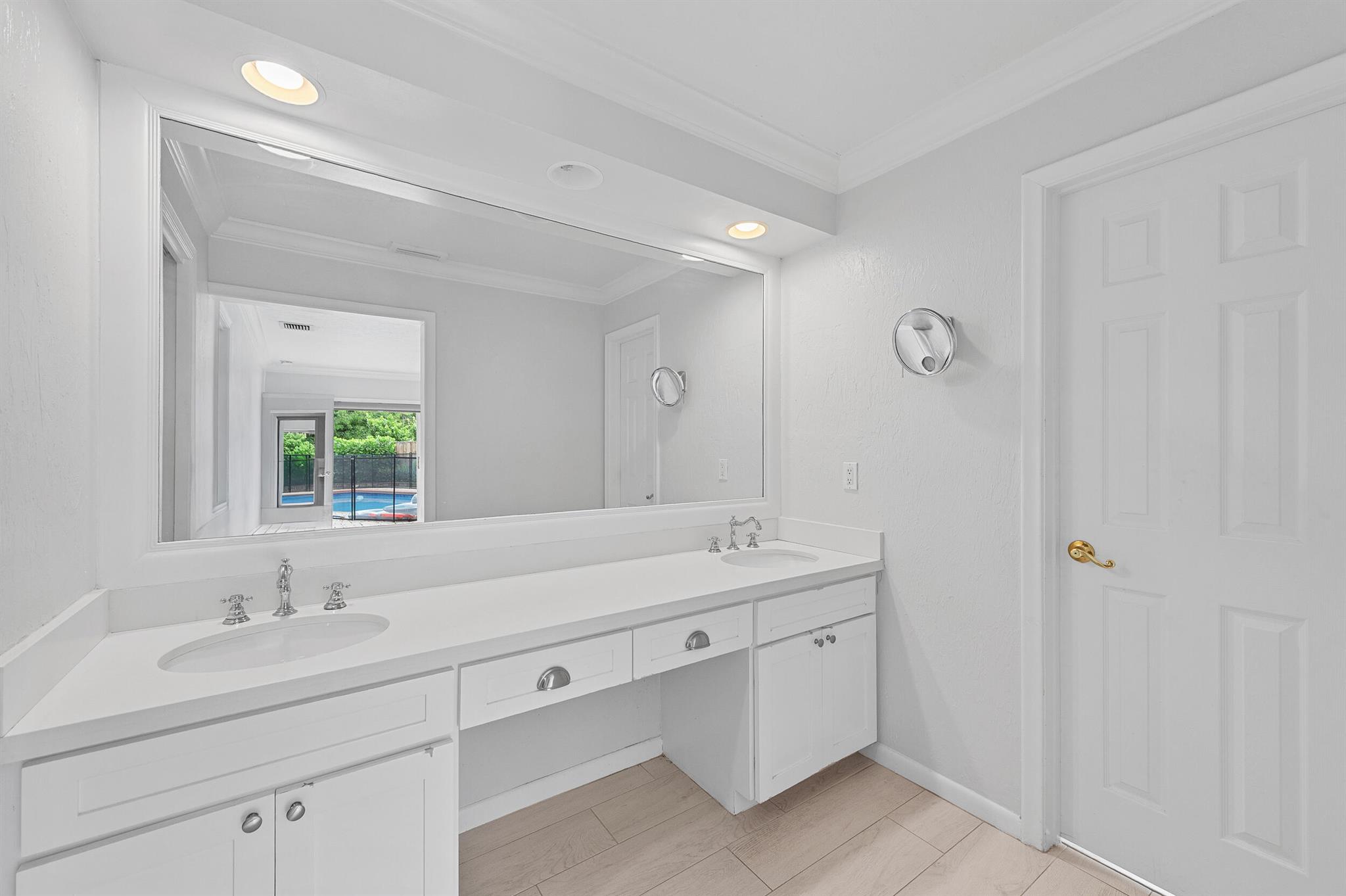 VISTA VERDE SEC 1 OF VIA - Residential