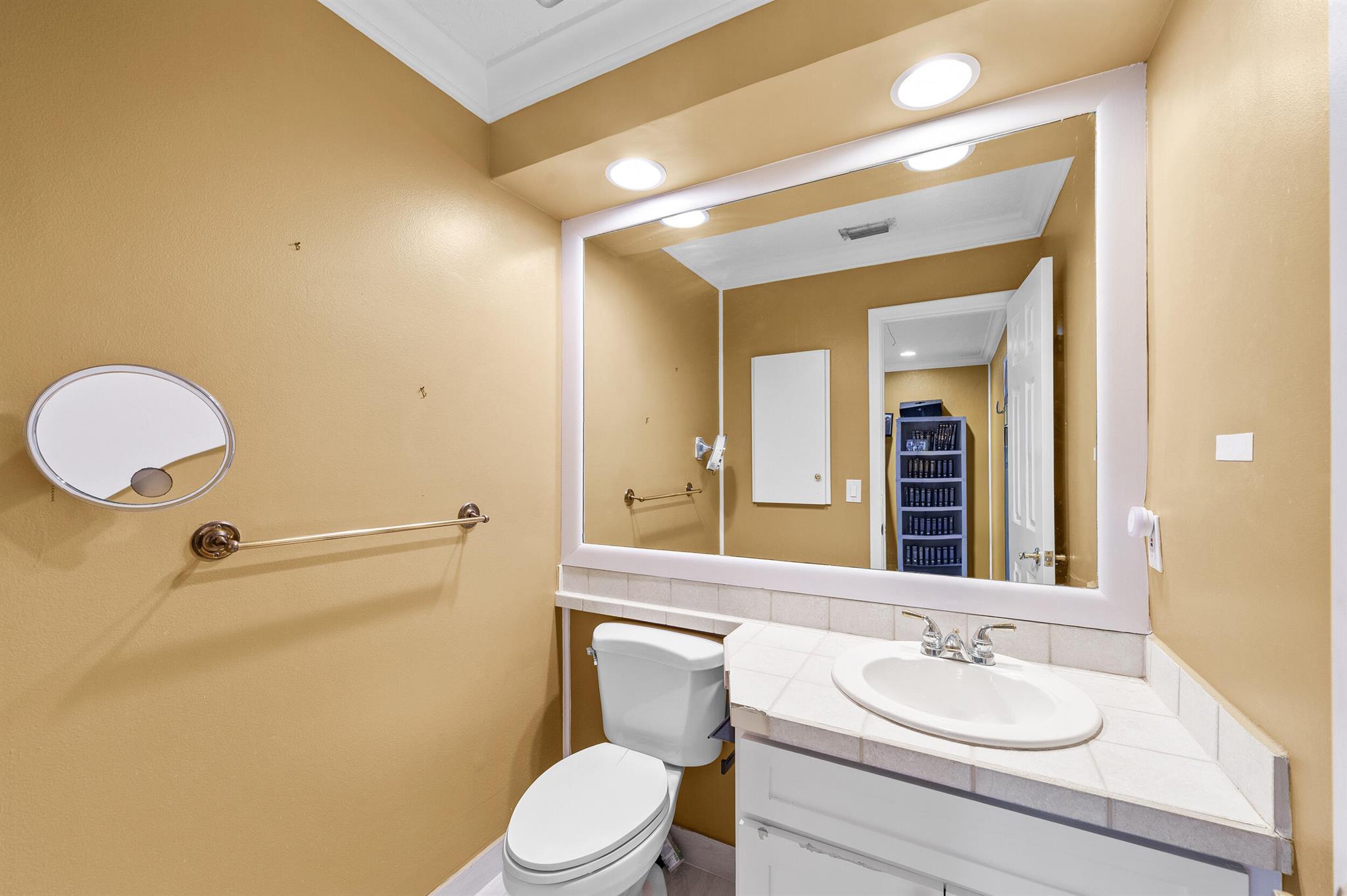 VISTA VERDE SEC 1 OF VIA - Residential