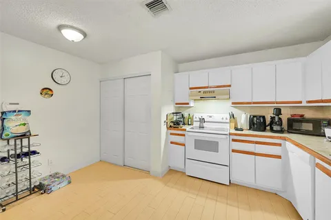 3602 NW 95th Ter Unit 20, Sunrise, FL MLS: F10488865
