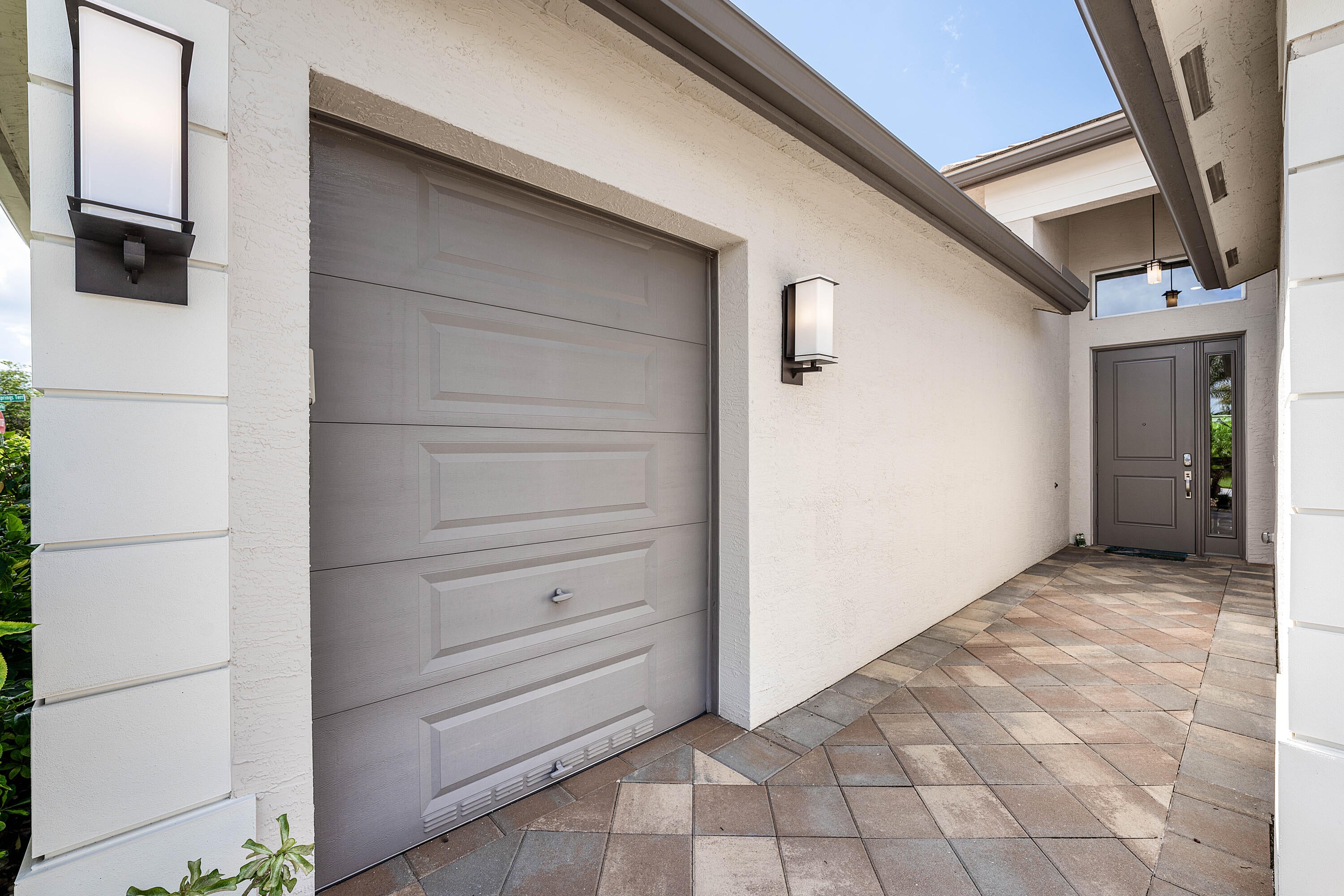 12200 SW SANDPIPER Way, Port St Lucie, FL, 34987/$689,000 3 12200 SW SANDPIPER Way