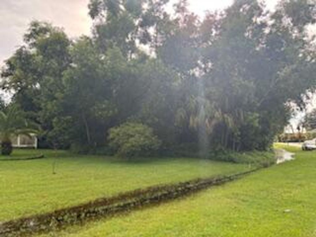 Photo of 1922 SE Mandrake Circle, Port Saint Lucie, FL 34952 (MLS # R11023163)