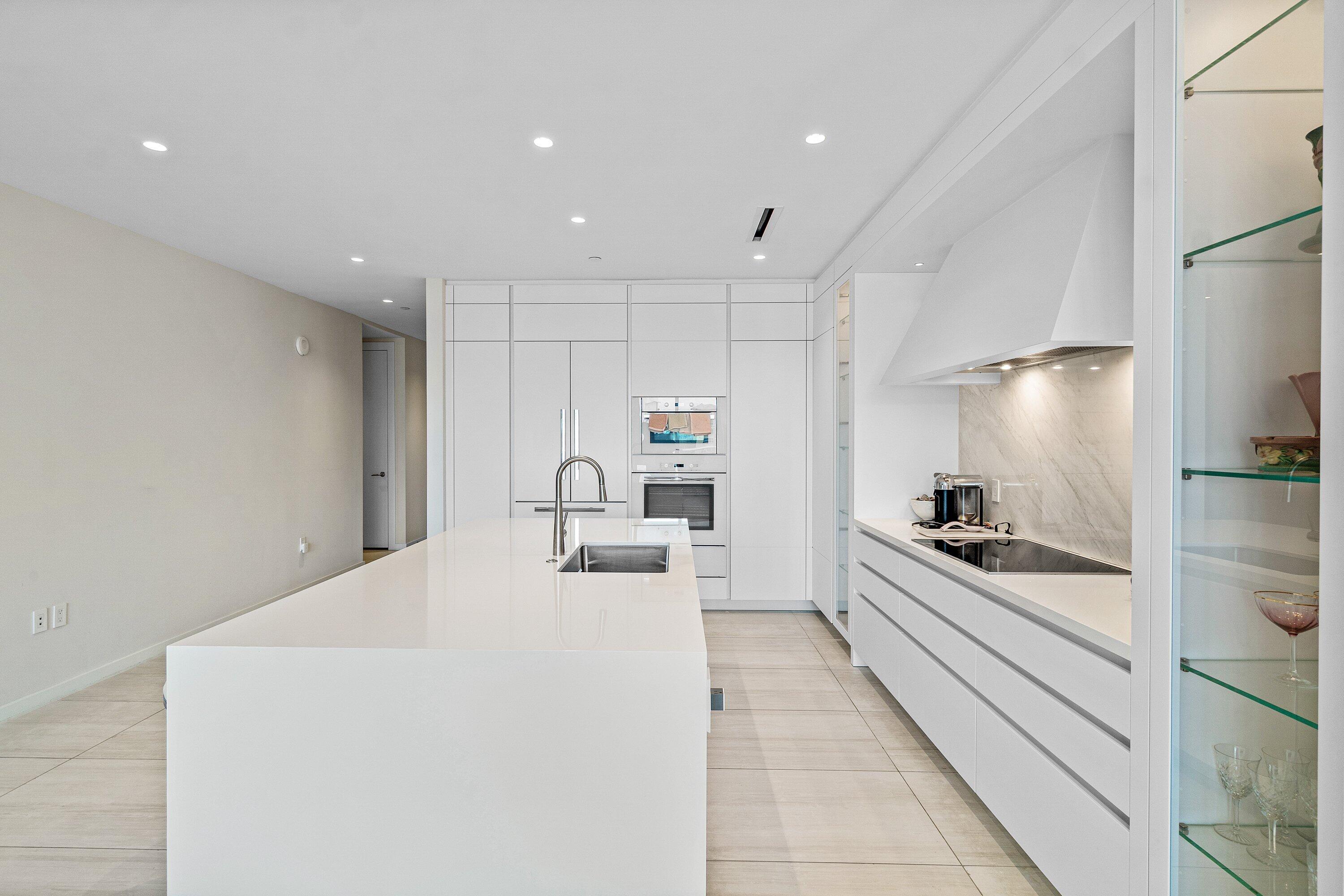 200 SE Mizner Boulevard 810
