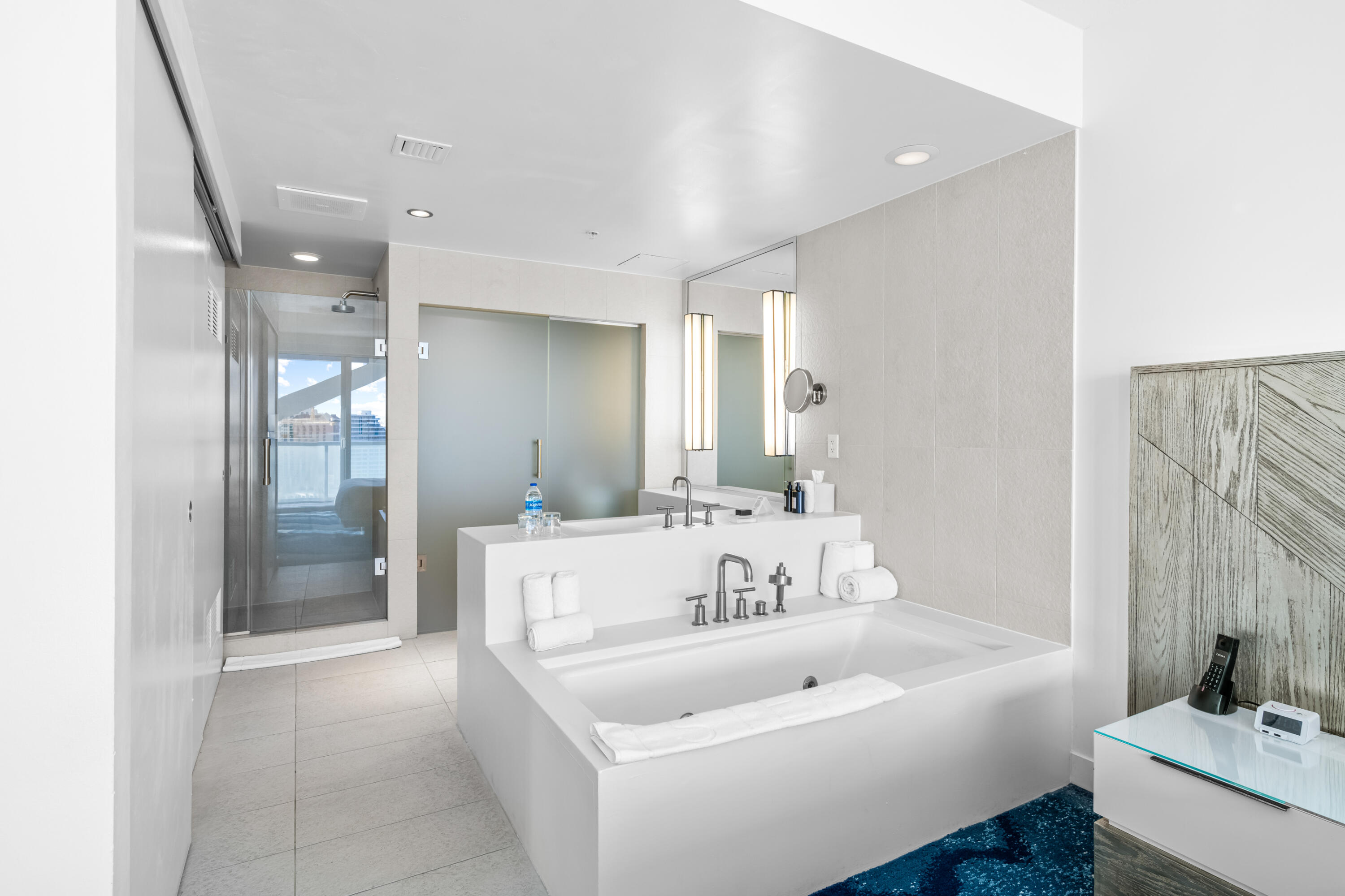 FORT LAUDERDALE RESIDENCES CONDO - Residential